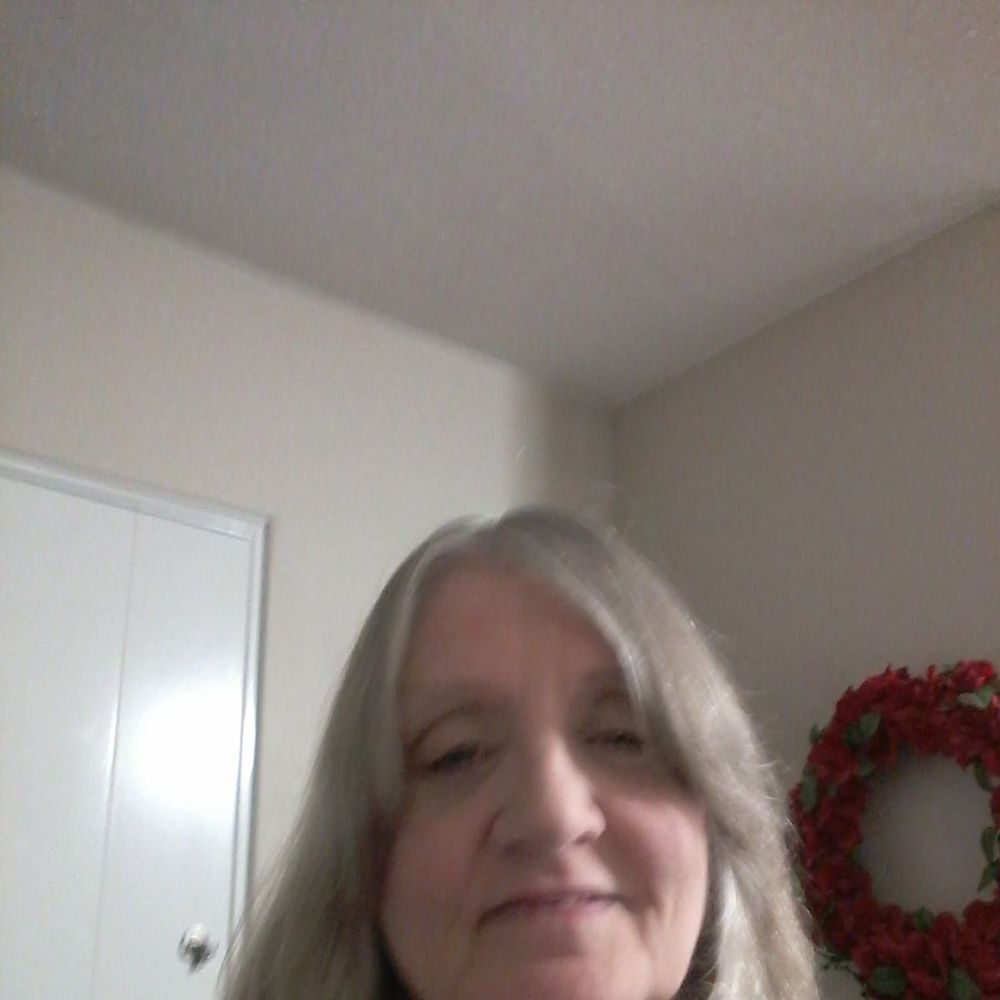 Meet your Posher, Annamaria